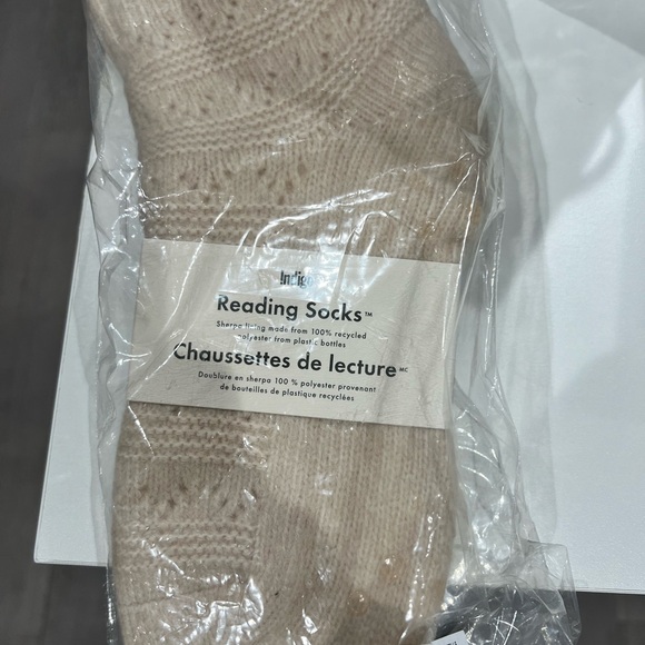Cozy Indigo reading socks for women - Picture 3 of 3